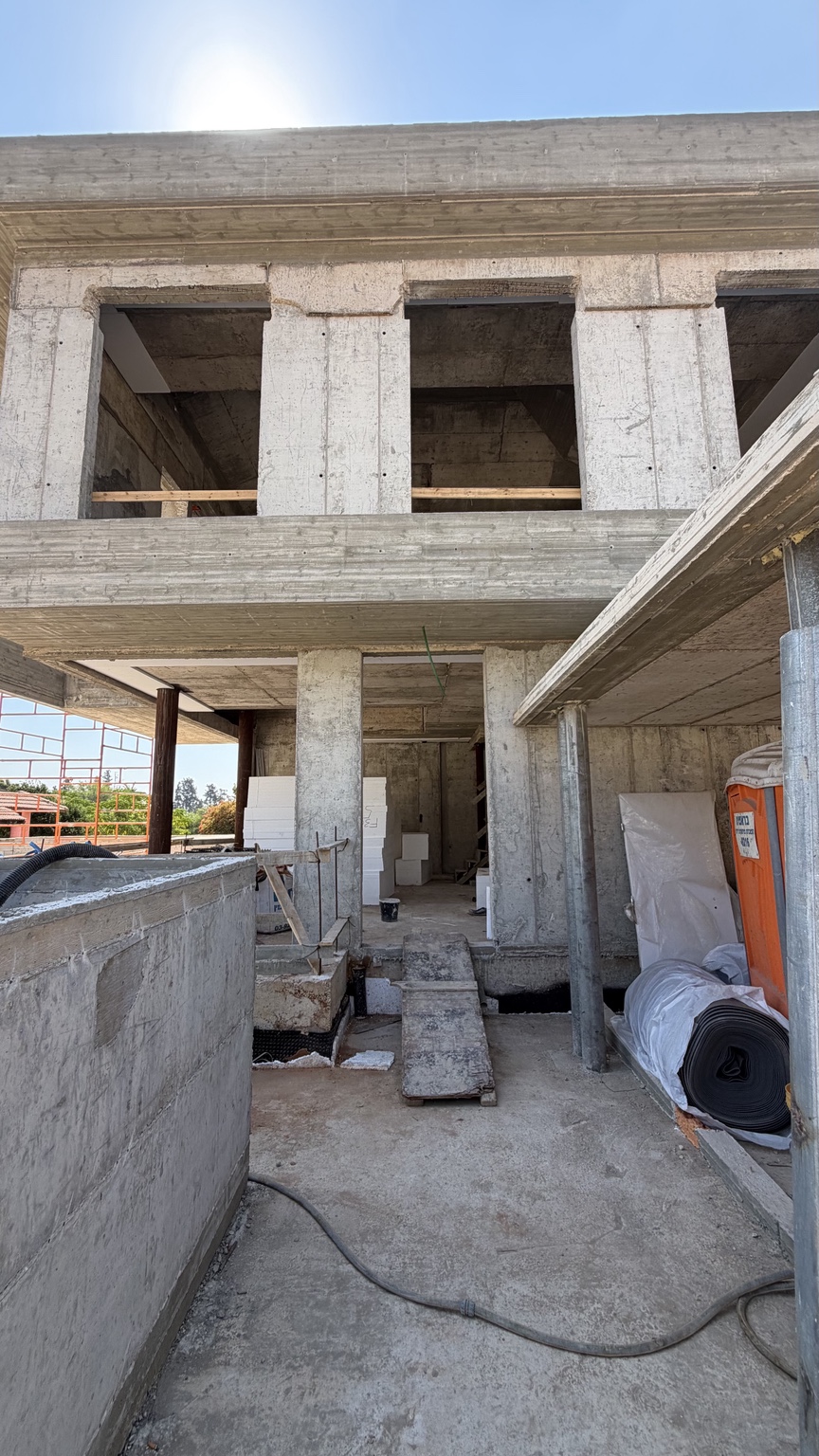 Concrete structure and entrance during construction